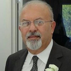 Professor Rizgar Jiawook